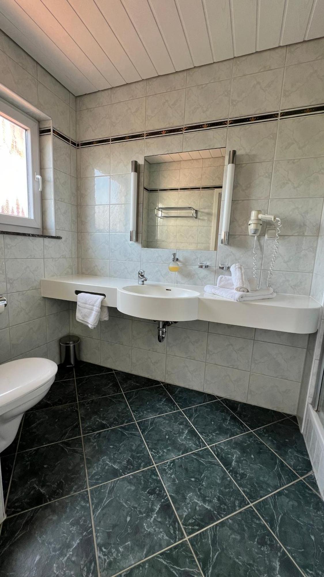 Gaestehaus Kliebenstein Saarwellingen Экстерьер фото